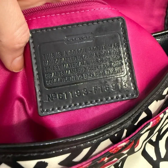 Coach Graffiti Kyra Poppy Daisy Set EUC - Picture 10 of 13